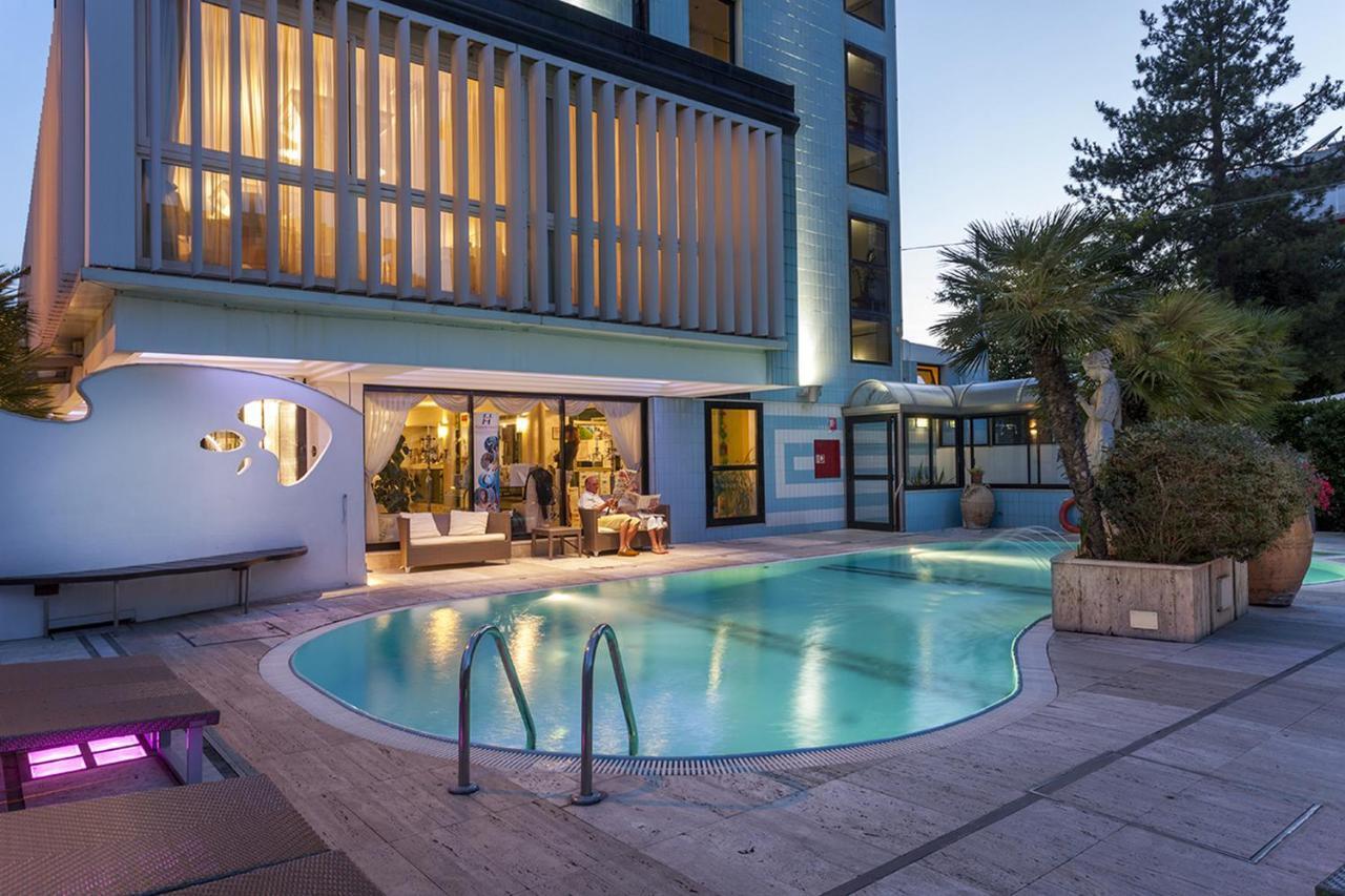 Hotel Feldberg Riccione Exterior photo